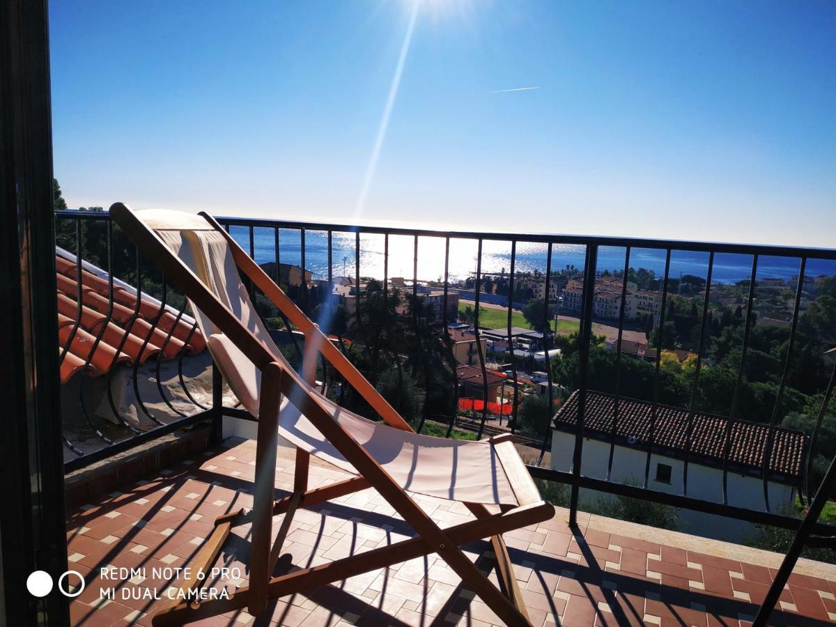 Ferienwohnung Mansarda Mare Bella Vista Citra Zero Zero Ottanta Trentuno Lt O738 Imperia Exterior foto